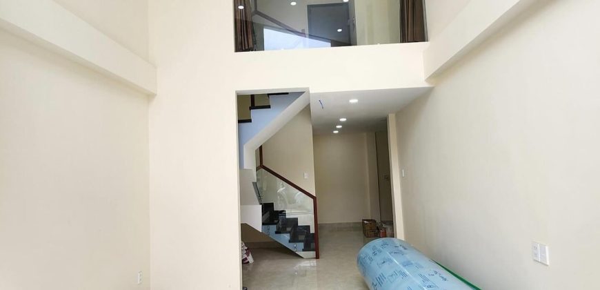 NHÀ MT NGUYỄN KHUYẾN BT, NGANG 4.4m, 55m2 chỉ 8.29 TỶ