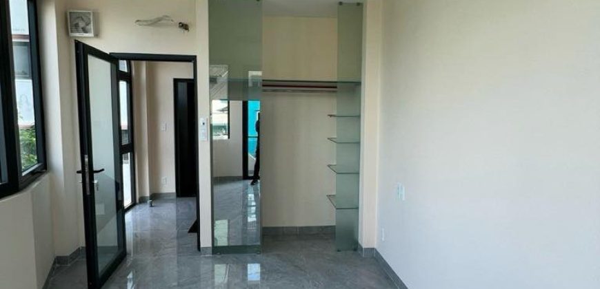 NHÀ MT HỤT NGUYỄN VĂN CỪ Q1, 4 TẦNG GÓC 2 MẶT TIỀN, NGANG 10m, 38m2, 8.49 TỶ