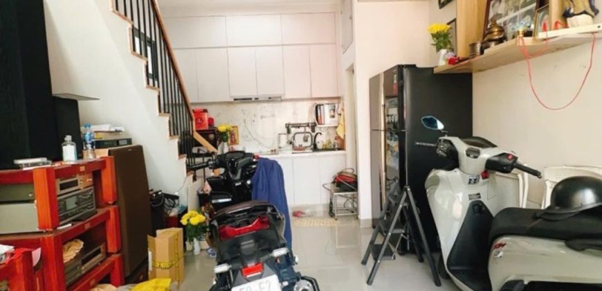 NHÀ MT HỤT TRẦN NGUYÊN ĐÁN Q1, NGANG 4m – 20m2, CHO THUÊ 121Tr chỉ 3 TỶ