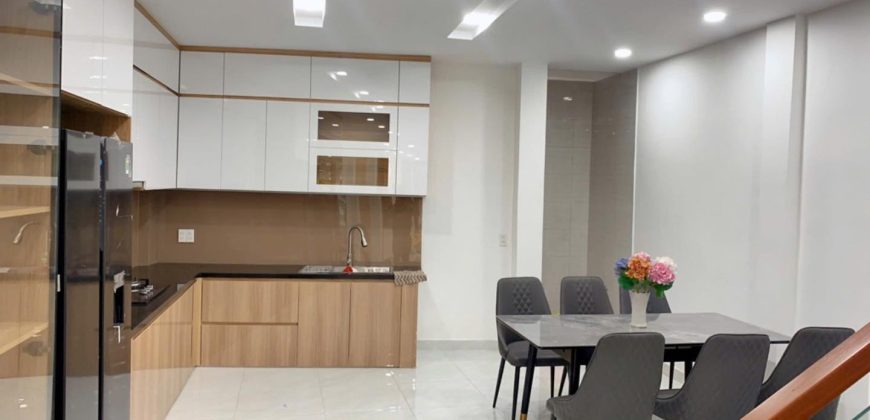 NHÀ ĐẸP MT 2 TẦNG NGUYỄN KIỆM PN, NGANG 4.4m – 73m2 – 12.79 TỶ